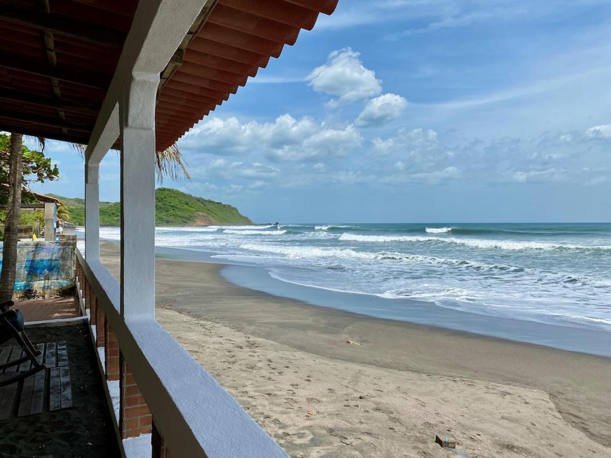 Solid Surf Camp Hostel Nicaragua Transito Экстерьер фото