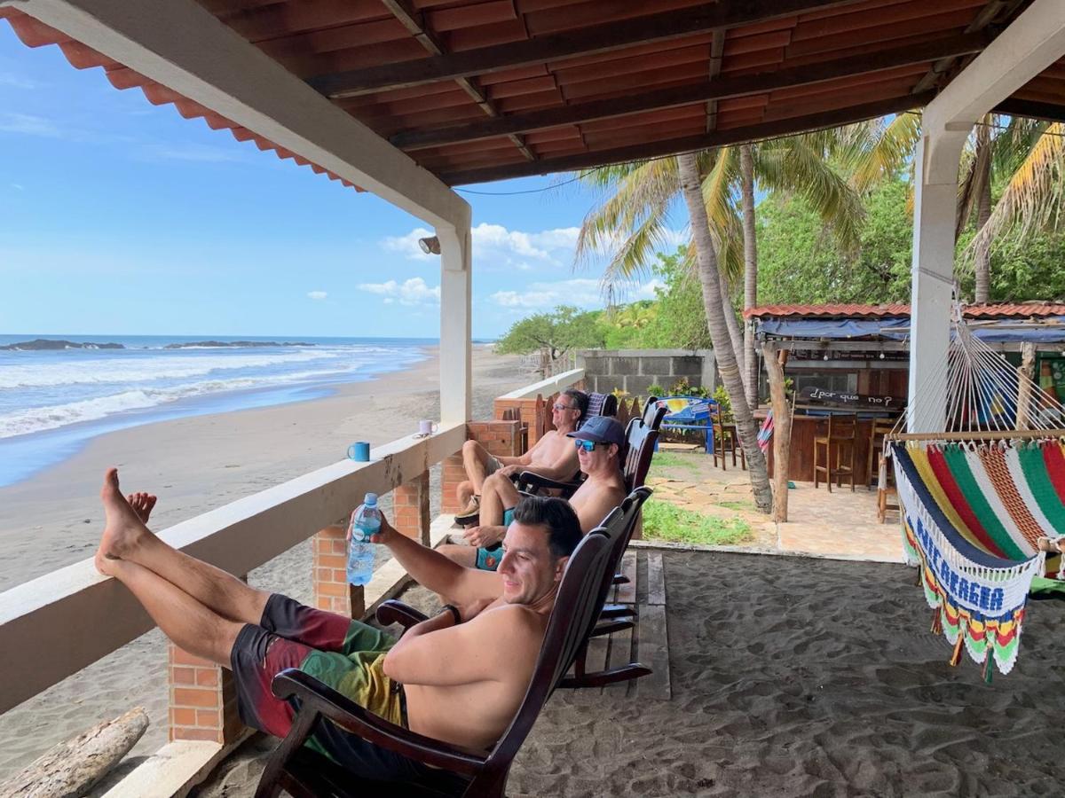 Solid Surf Camp Hostel Nicaragua Transito Экстерьер фото