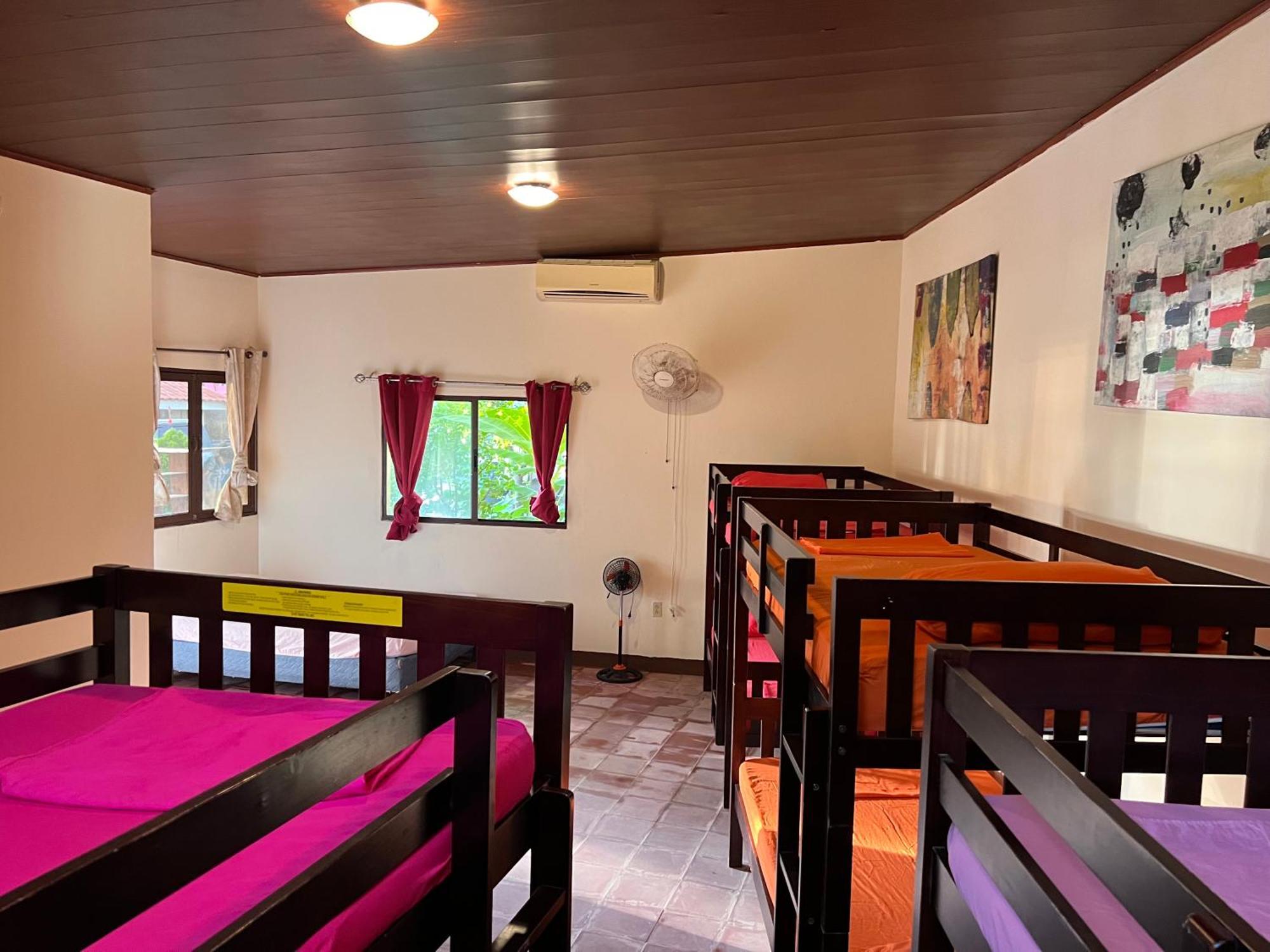 Solid Surf Camp Hostel Nicaragua Transito Экстерьер фото